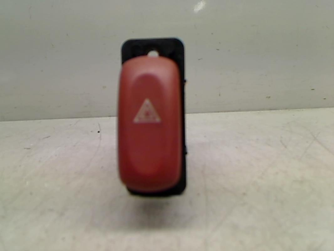 Bouton de warning OPEL AGILA A Essence - 1