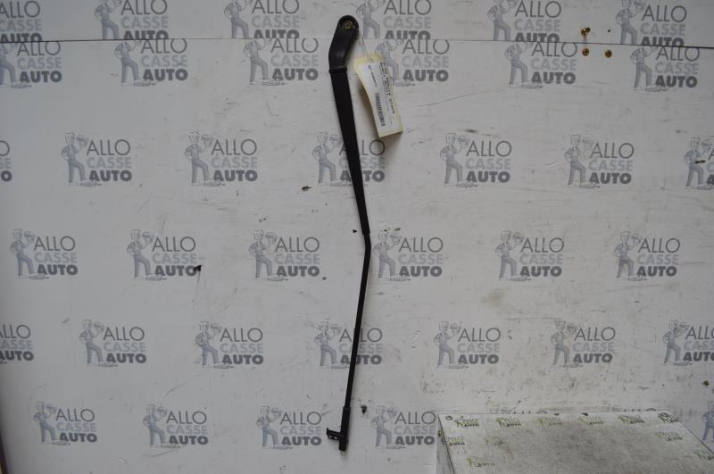 Braccio tergicristallo anteriore destro VOLKSWAGEN POLO 4 PHASE 1 Diésel - 1