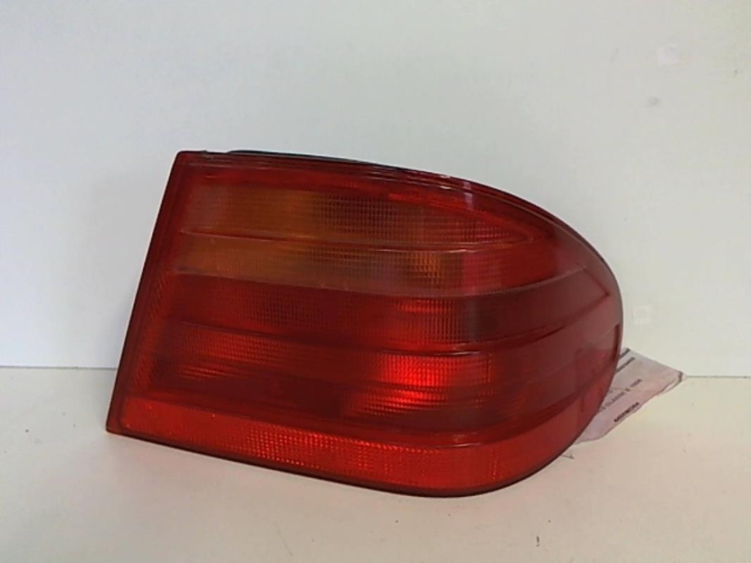 Fanale posteriore principale destro (luci) MERCEDES CLASSE E 210 PHASE 1 Gasolina - 1