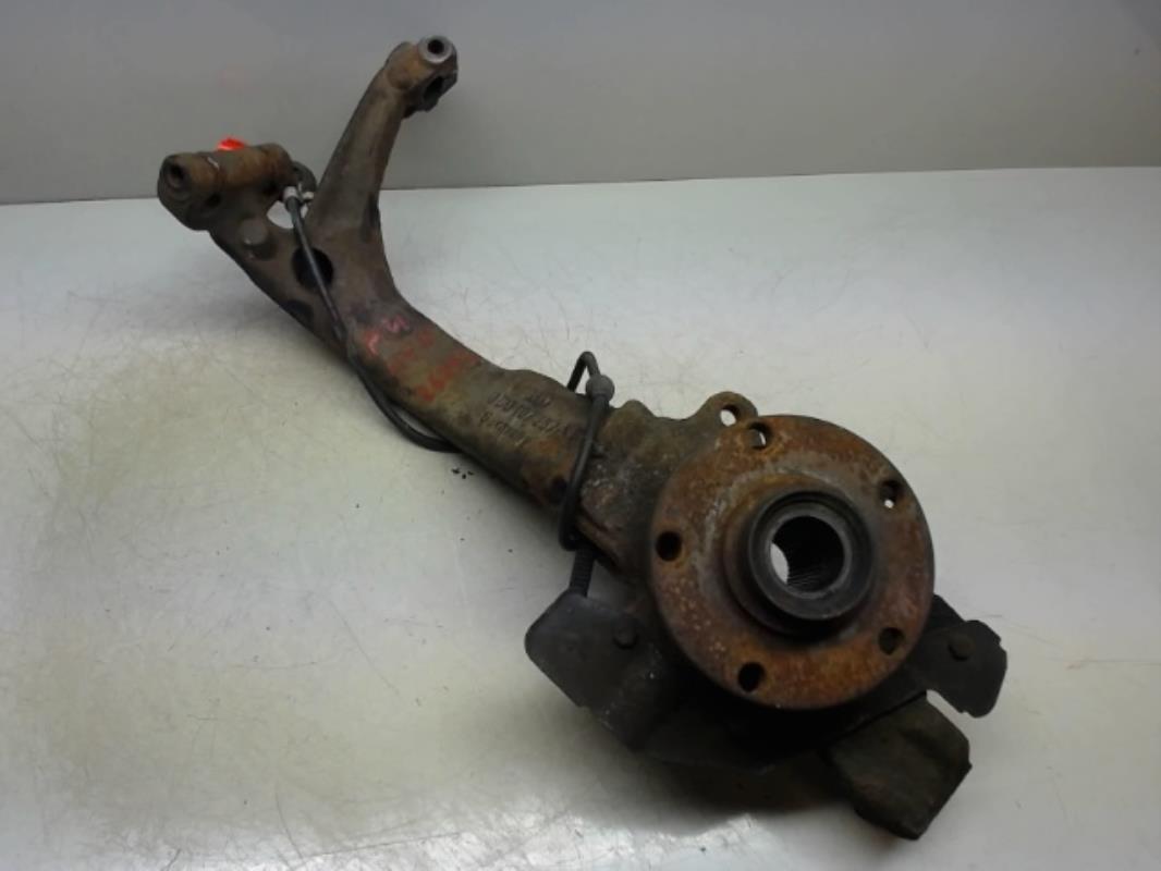 Fusee avant gauche AUDI A4 1 PHASE 2  - 1
