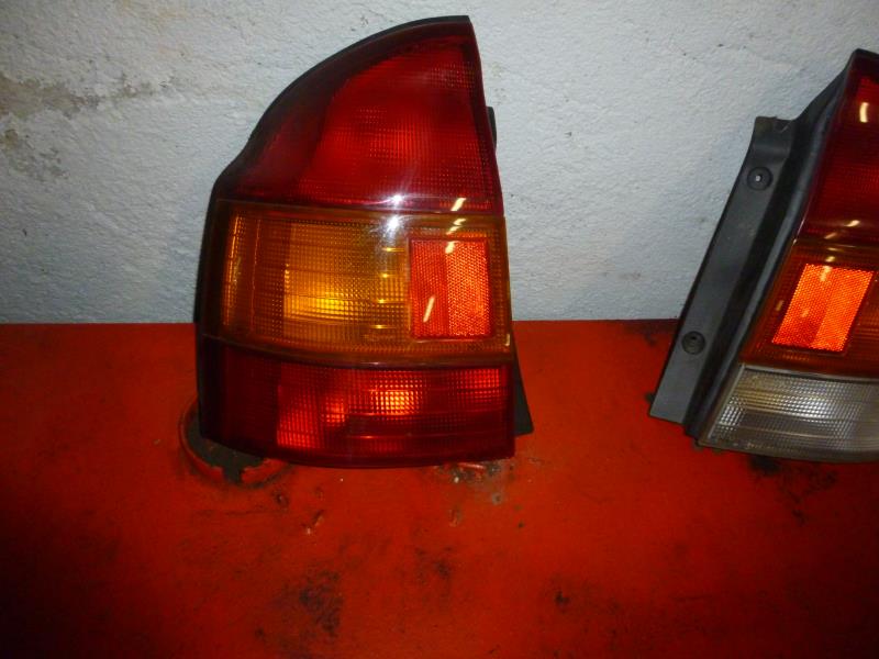 Fanale posteriore principale sinistro (luci) MAZDA 323 6 Gasolina - 1