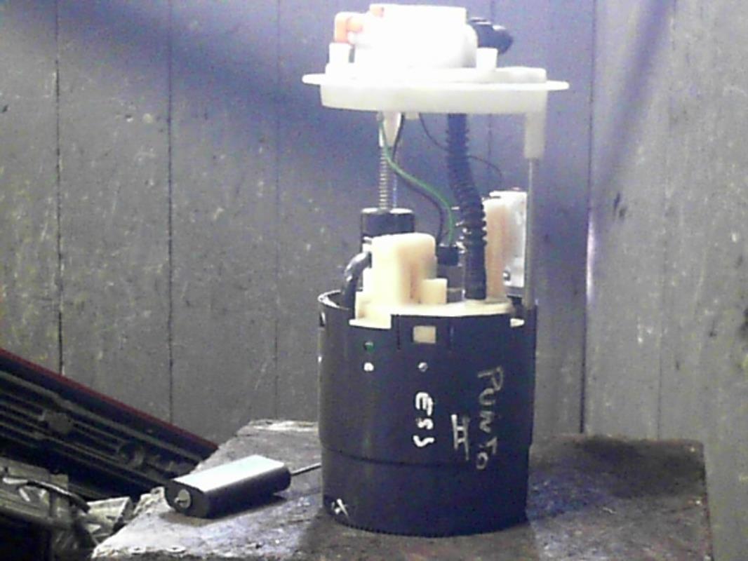 Pompe à carburant FIAT PUNTO 2  - 1