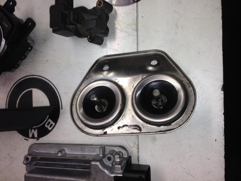 Support de boite BMW SERIE 8 E31  - 1