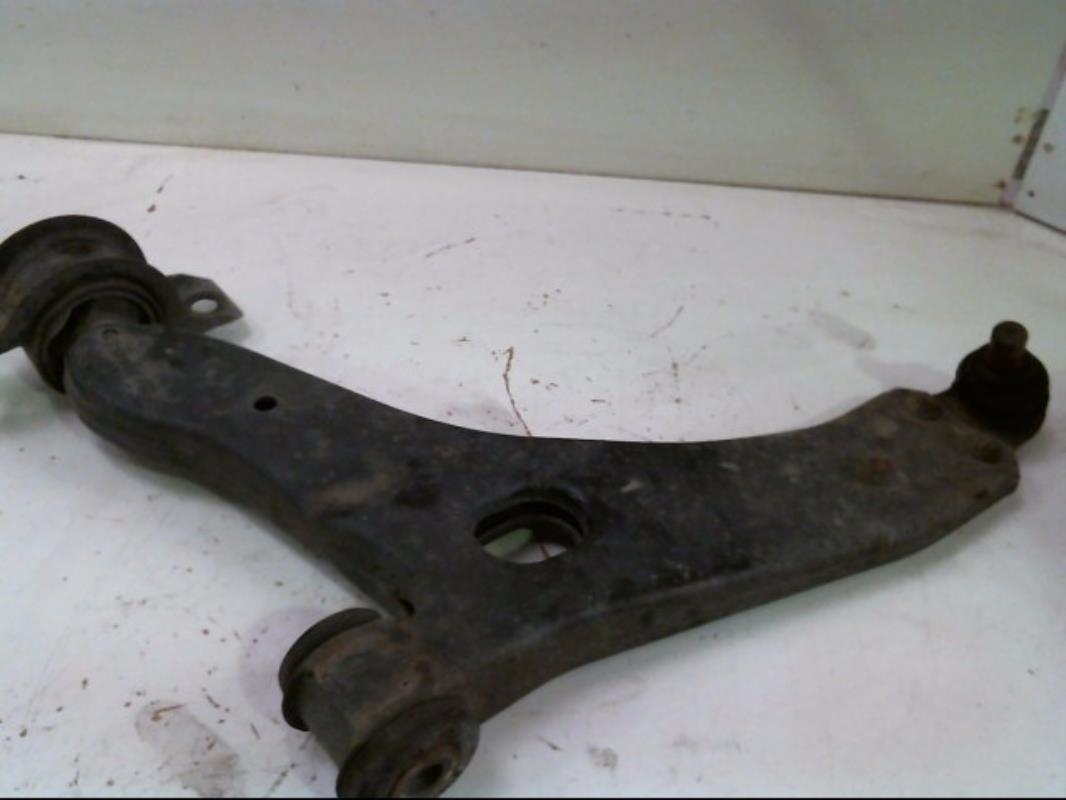 Triangle avant gauche FORD FOCUS 1 BREAK Essence - 1