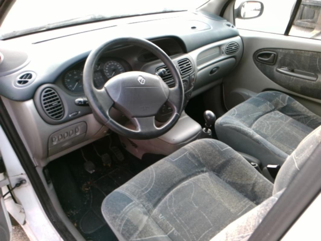 Image Culasse - RENAULT SCENIC 1