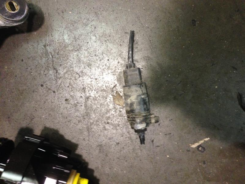 Pompa lavacristalli anteriore BMW SERIE 7 E38 Diésel - 1