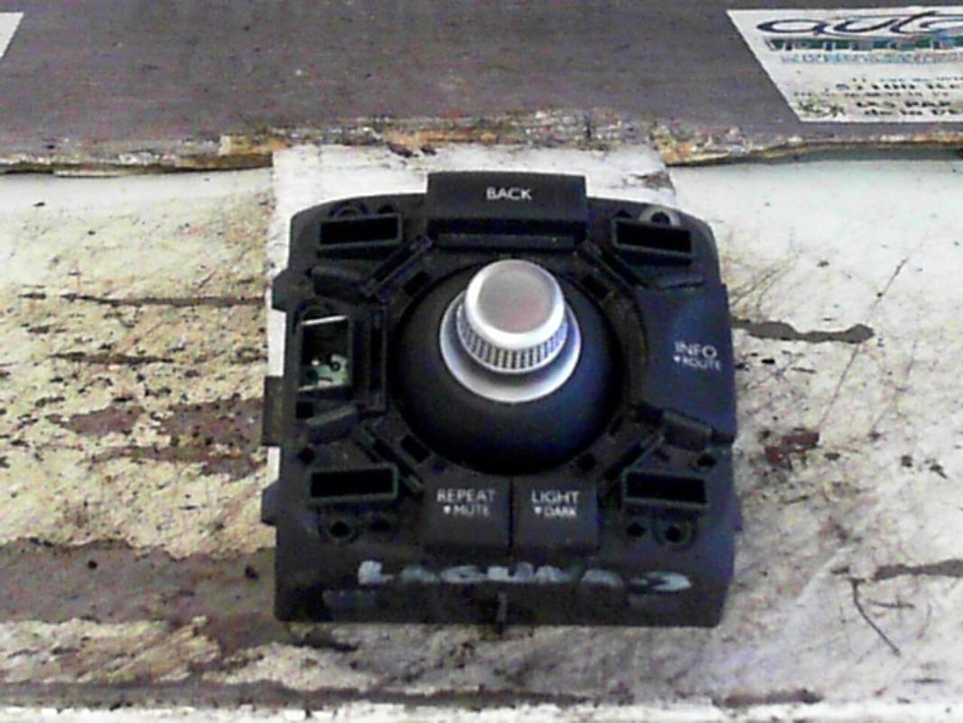 Commande GPS RENAULT LAGUNA 3 PHASE 1 BREAK Diesel - 1