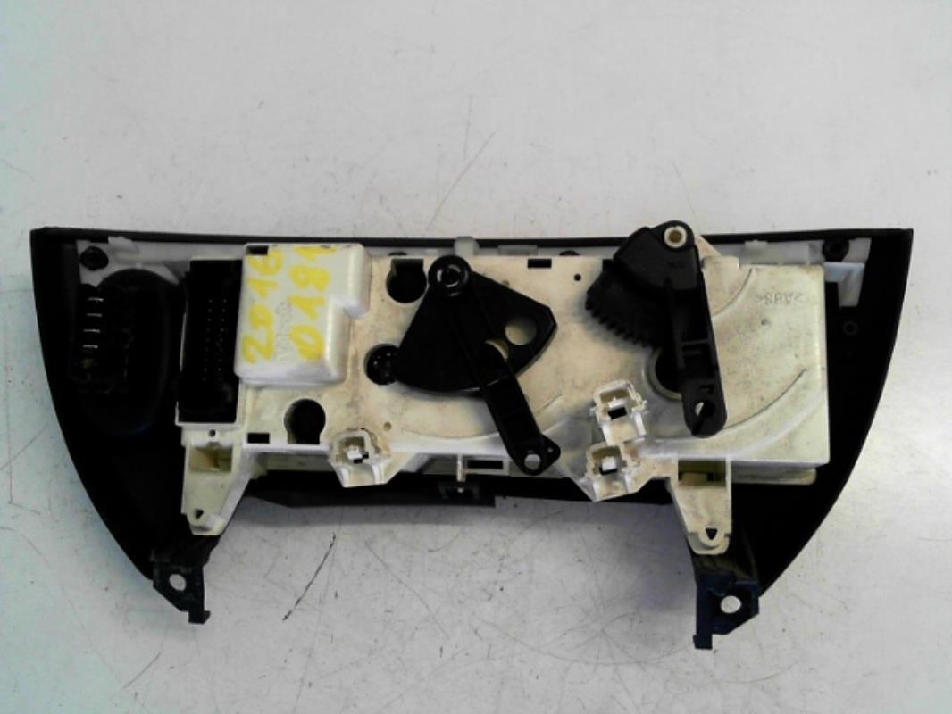 Image Commande chauffage - RENAULT MEGANE 1