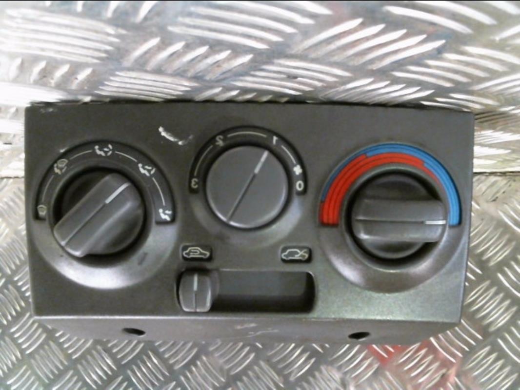 Commande chauffage FIAT PUNTO 1 PHASE 1 CABRIOLET Essence - 1