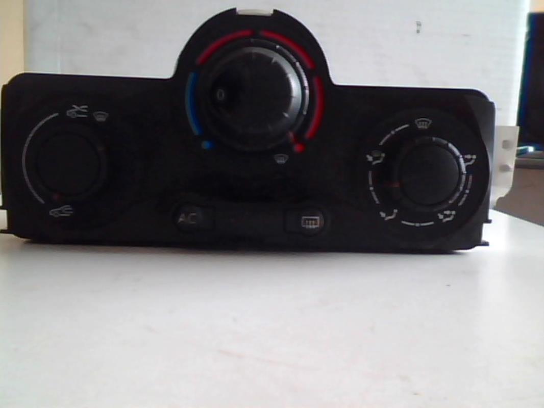 Commande chauffage RENAULT MEGANE 2 PHASE 1 Diesel - 1