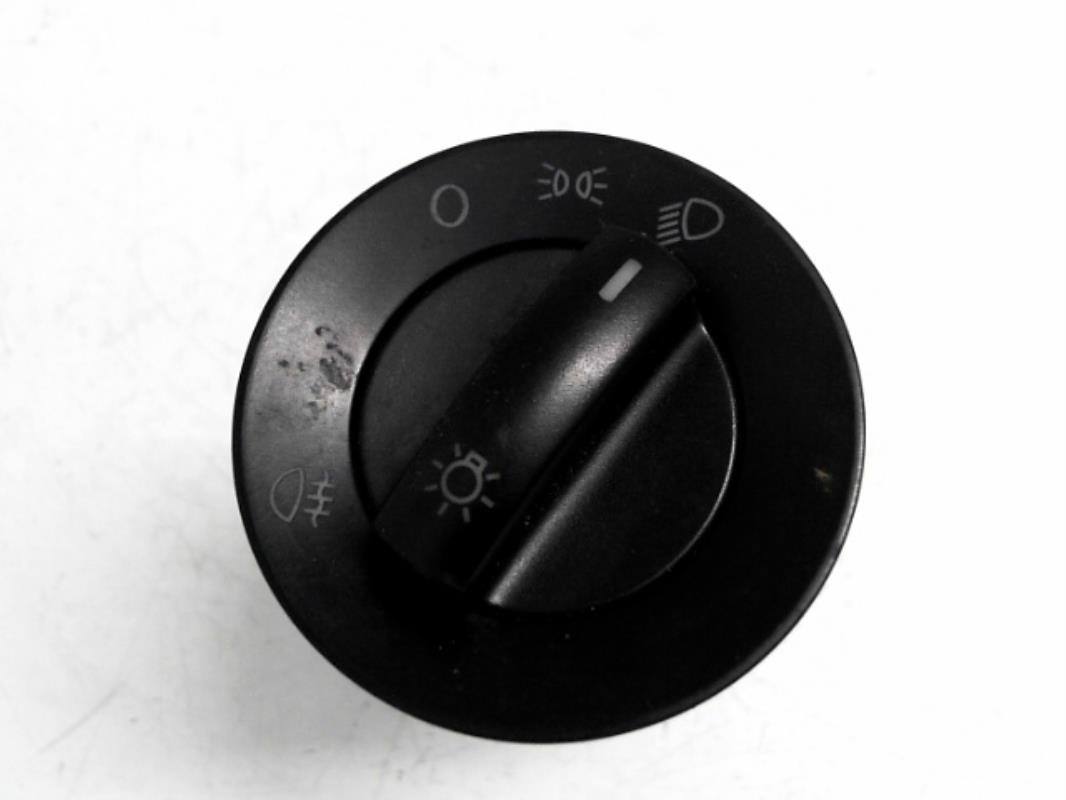 Commande de phare VOLKSWAGEN POLO 4 PHASE 1 Essence - 1