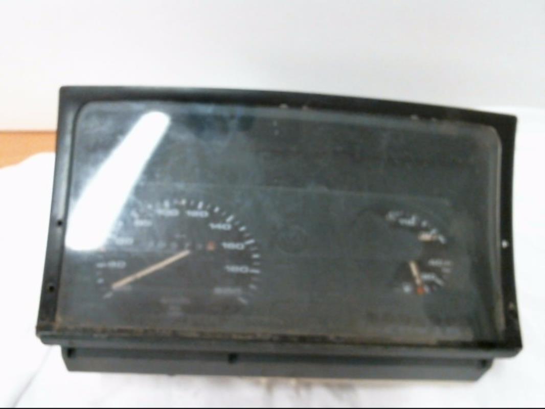 Compteur VOLKSWAGEN POLO 2 PHASE 2 COUPE Essence - 1