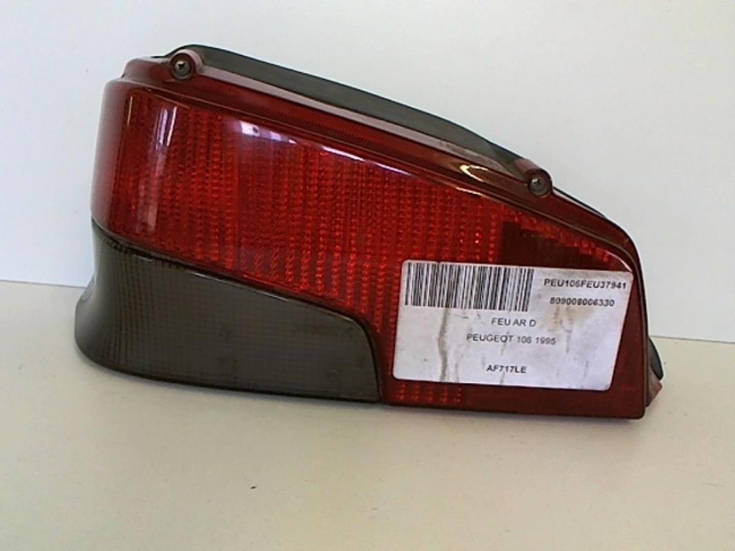 Image Feu arriere principal droit (feux) - PEUGEOT 106