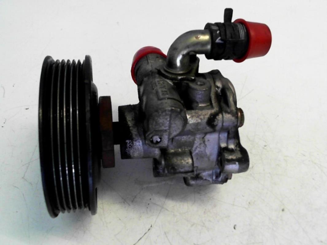 Pompe de direction VOLKSWAGEN GOLF 4 Essence - 1