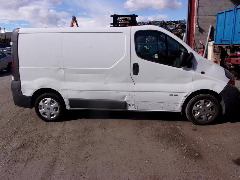 Image Eclairage de plaque - RENAULT TRAFIC 2