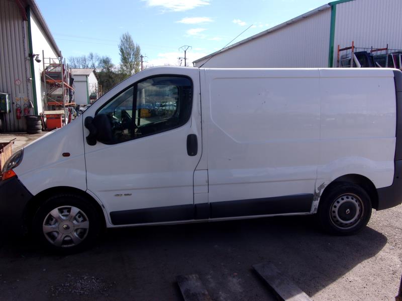 Image Eclairage de plaque - RENAULT TRAFIC 2