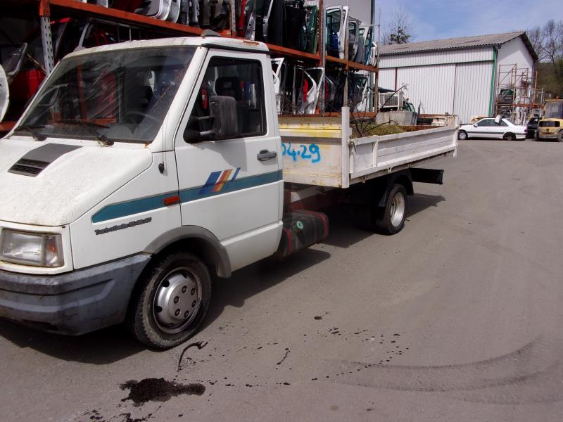 Image Aile avant droit - IVECO 35-10