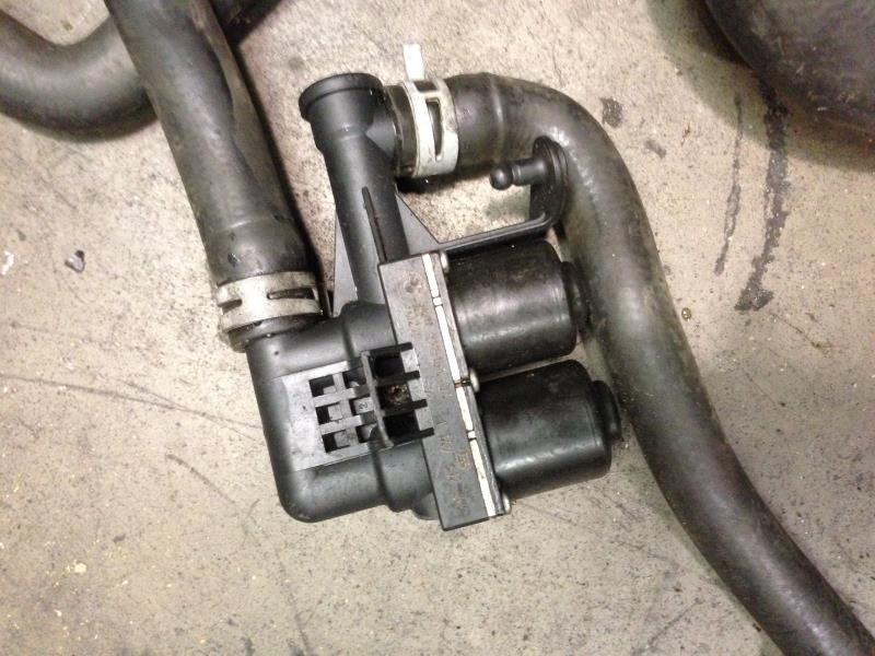 Robinet de chauffage BMW SERIE 5 (F10) PHASE 1  - 1