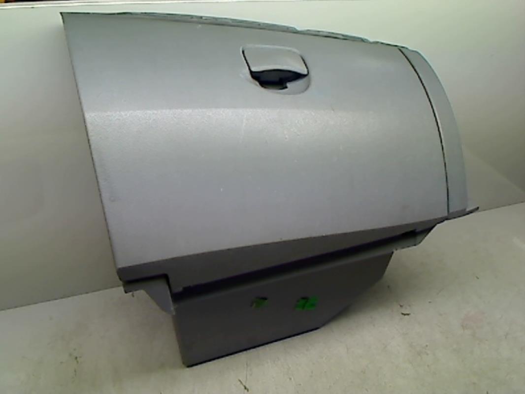 Boite a gants RENAULT CLIO 3 PHASE 1 Diesel - 1