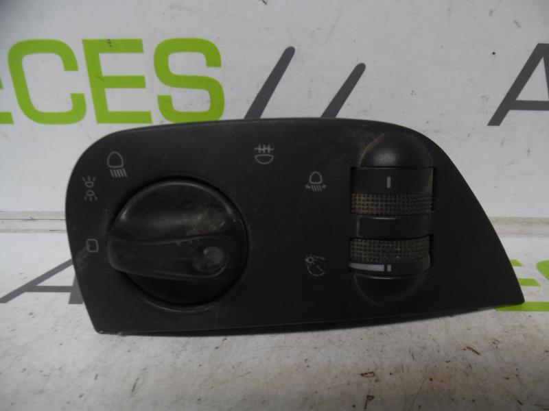 Commande de phare VOLKSWAGEN POLO 3 PHASE 1 Diesel - 1