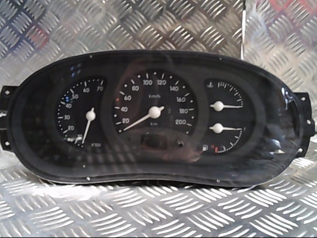 Compteur RENAULT CLIO 2 PHASE 1 Essence - 1