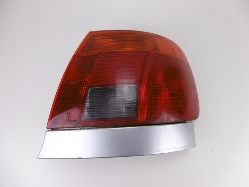 Fanale posteriore principale destro (luci) AUDI A4 1  - 1