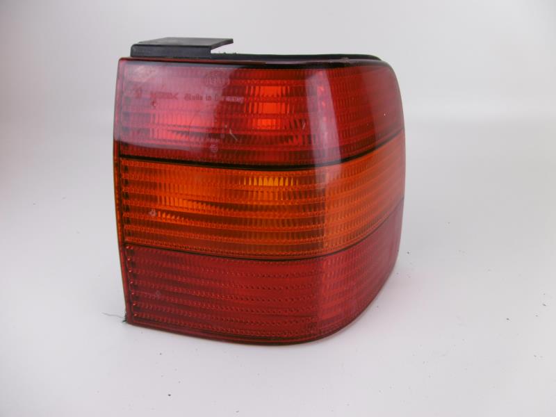 Fanale posteriore principale destro (luci) VOLKSWAGEN PASSAT 4 PHASE 1 BREAK  - 1