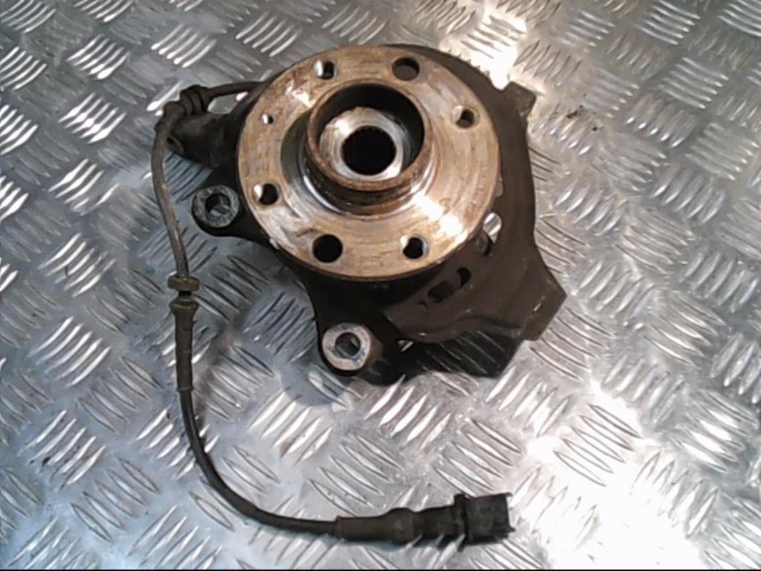 Fusee avant gauche OPEL CORSA C PHASE 2 Essence - 1