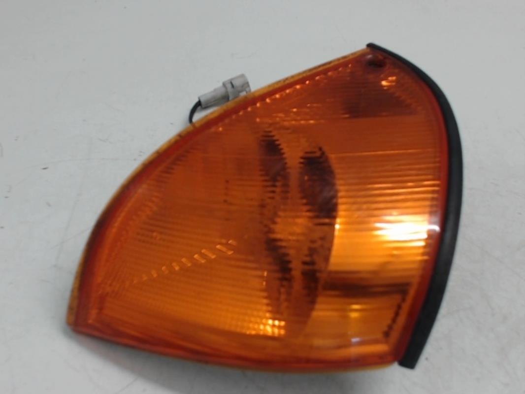 Gruppo ottico anteriore secondario destro (luci)(freccia) SUZUKI SWIFT 2 PHASE 2 Gasolina - 1