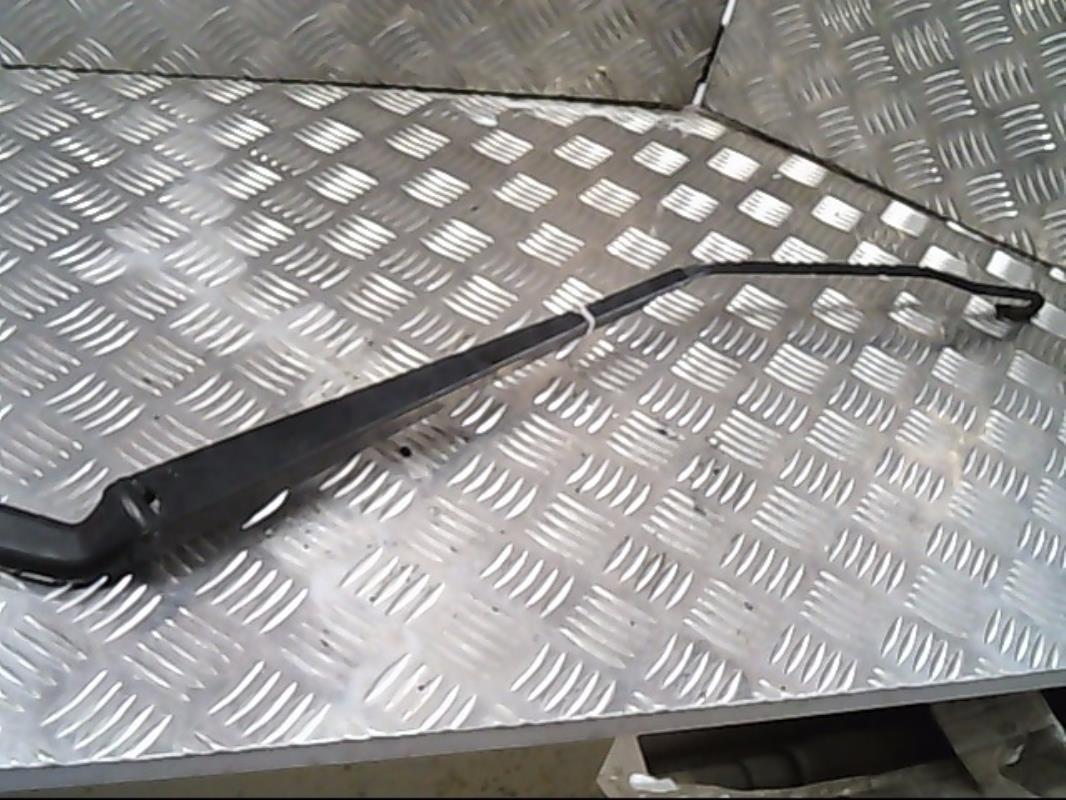 Braccio tergicristallo anteriore destro PEUGEOT 206 PHASE 1 Diésel - 1