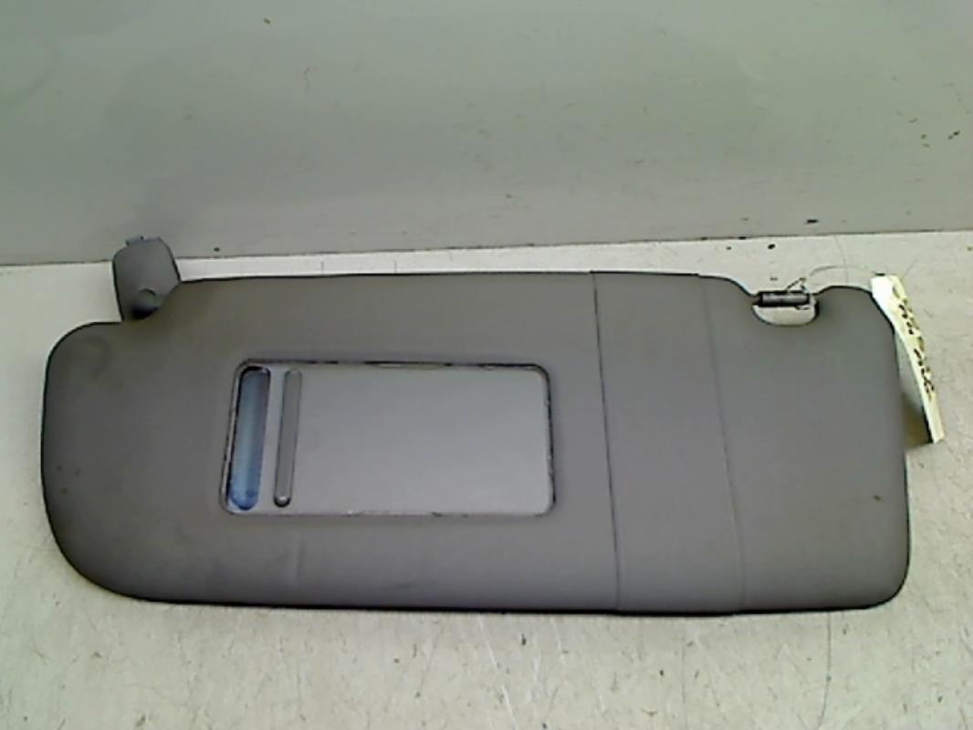 Pare soleil gauche AUDI A4 1 AVANT PHASE 2 BREAK Diesel - 1