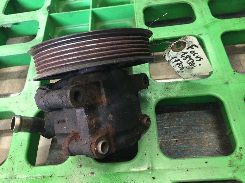 Pompe de direction FORD FOCUS 1 Diesel - 1