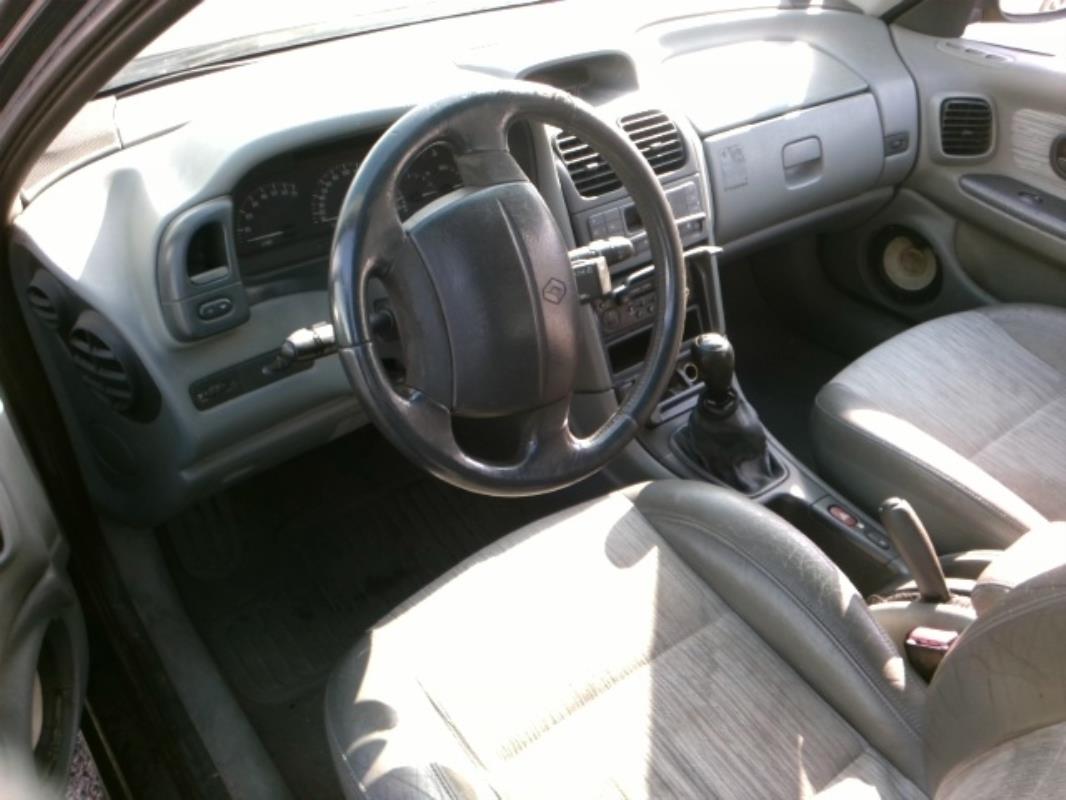 Image Compresseur clim - RENAULT LAGUNA 1