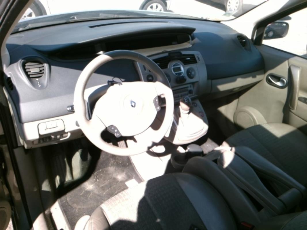 Image Capot - RENAULT GRAND SCENIC 2