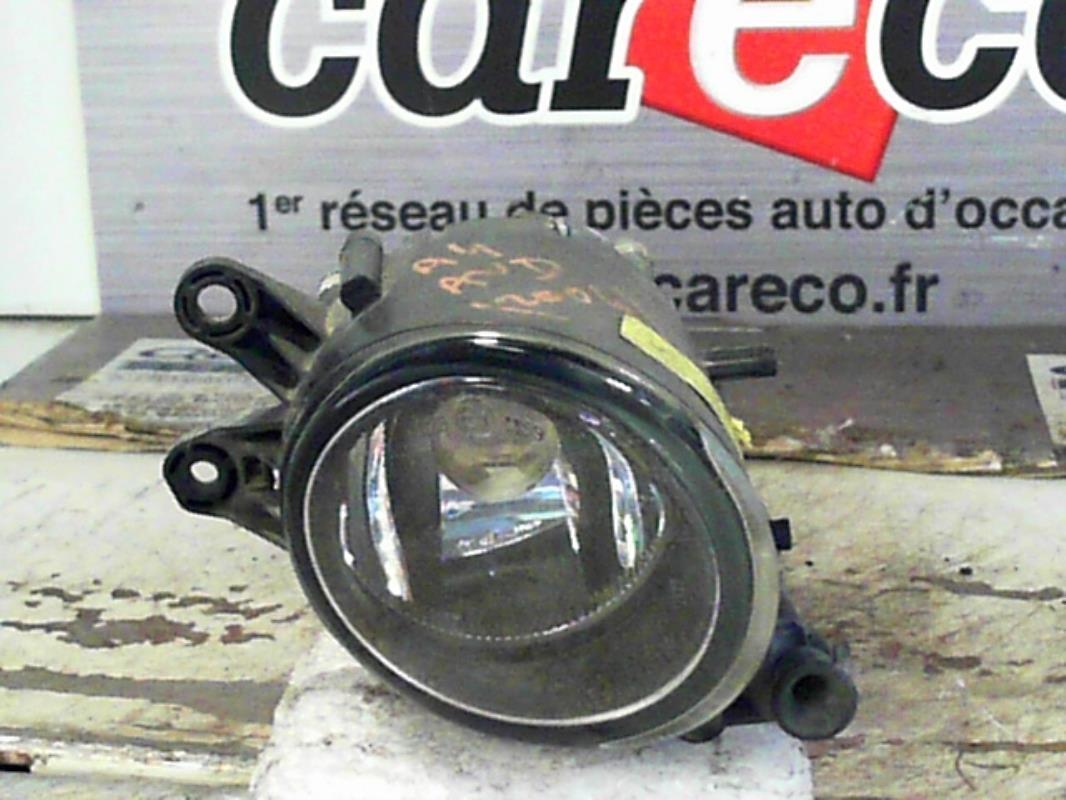 Anti brouillard droit (feux) AUDI A4 4 AVANT BREAK Diesel - 1