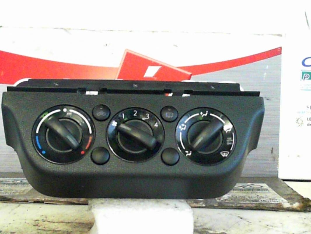 Commande chauffage SUZUKI SWIFT 3 Essence - 1