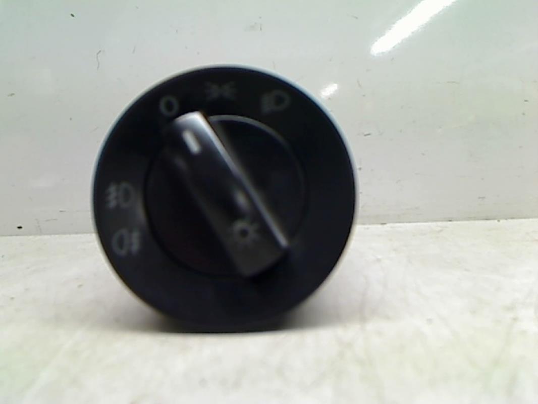 Commande de phare VOLKSWAGEN POLO 4 PHASE 2 Diesel - 1