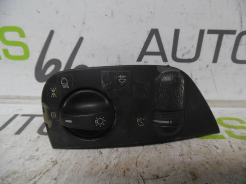 Commande de phare VOLKSWAGEN POLO 3 PHASE 2 Diesel - 1