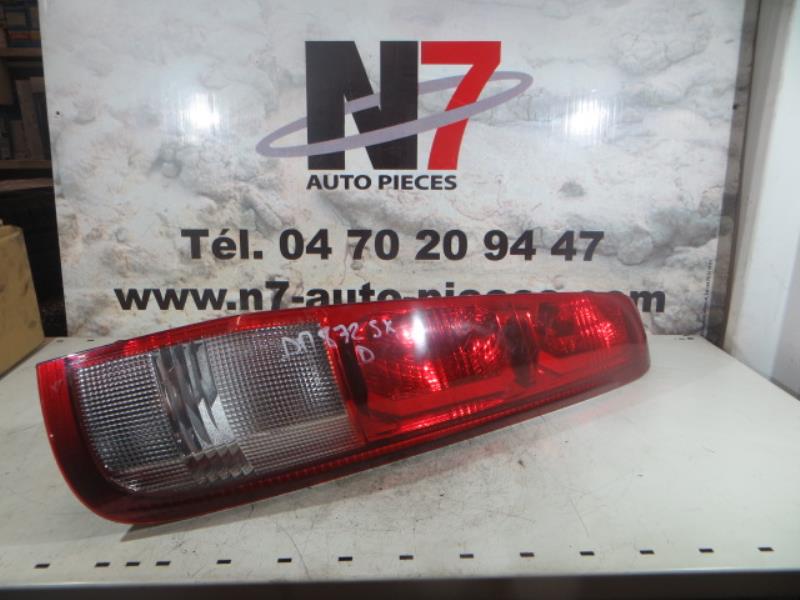 Fanale posteriore principale destro (luci) NISSAN X-TRAIL 1 PHASE 1 Gasolina - 1