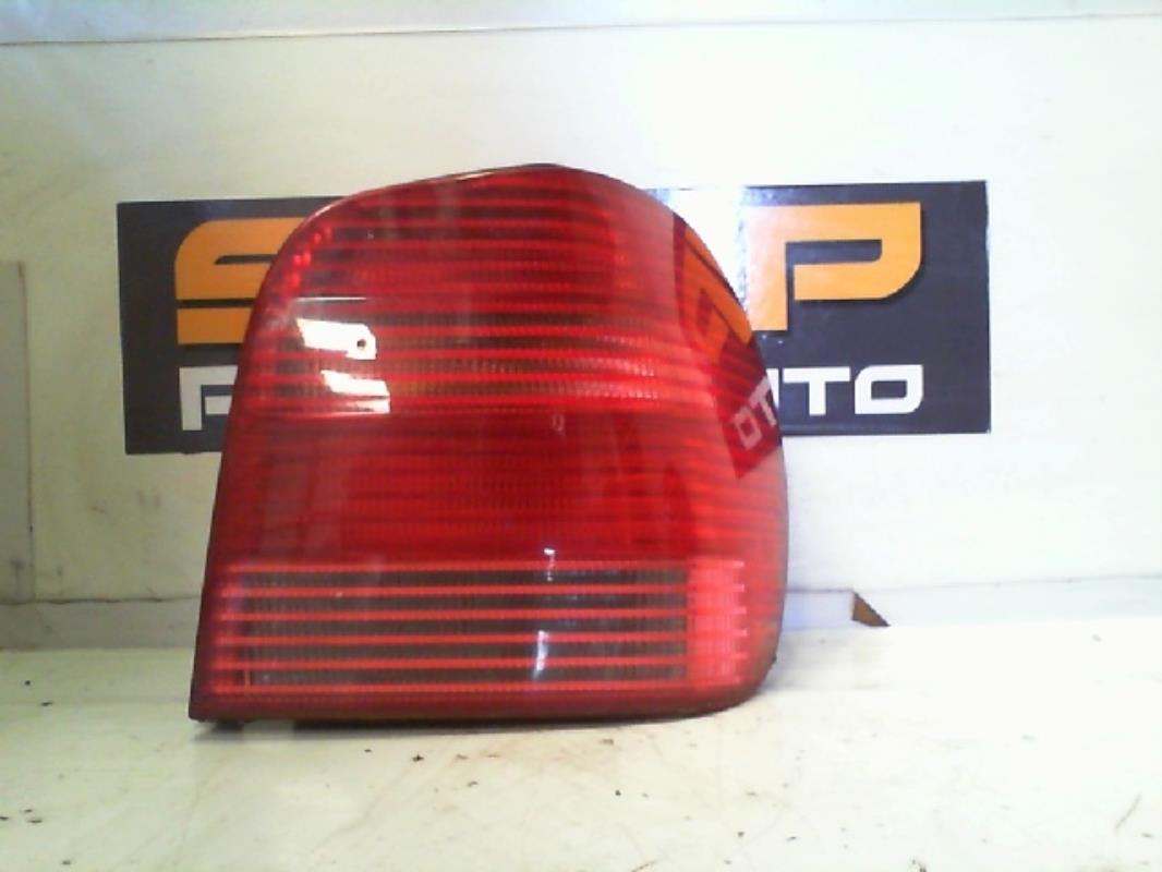 Fanale posteriore principale destro (luci) VOLKSWAGEN POLO 3 PHASE 2 Diésel - 1
