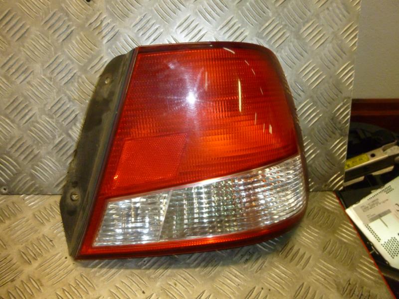 Fanale posteriore principale destro (luci) HYUNDAI ACCENT 2 Diésel - 1