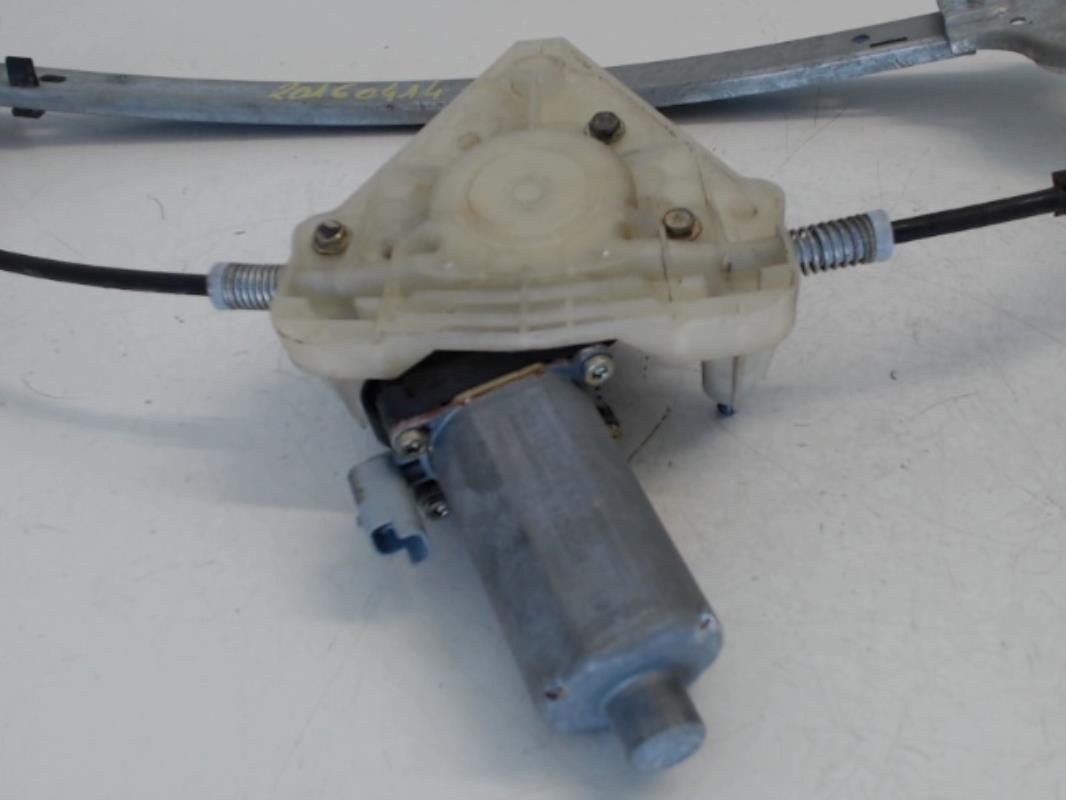 Image Leve vitre electrique arriere droit - PEUGEOT 406