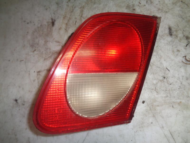 Feu arriere secondaire droit (feux) MERCEDES CLASSE E 210 PHASE 1 Diesel - 1