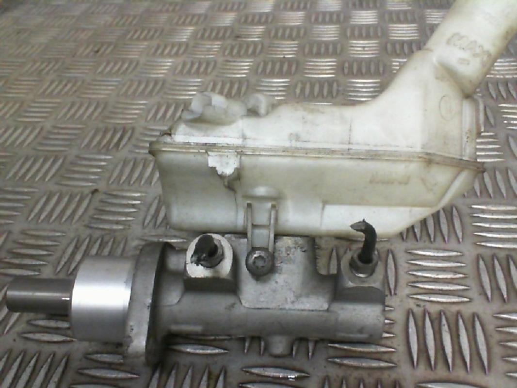 Cilindro maestro (freno) NISSAN MICRA 3 PHASE 2 Gasolina - 1