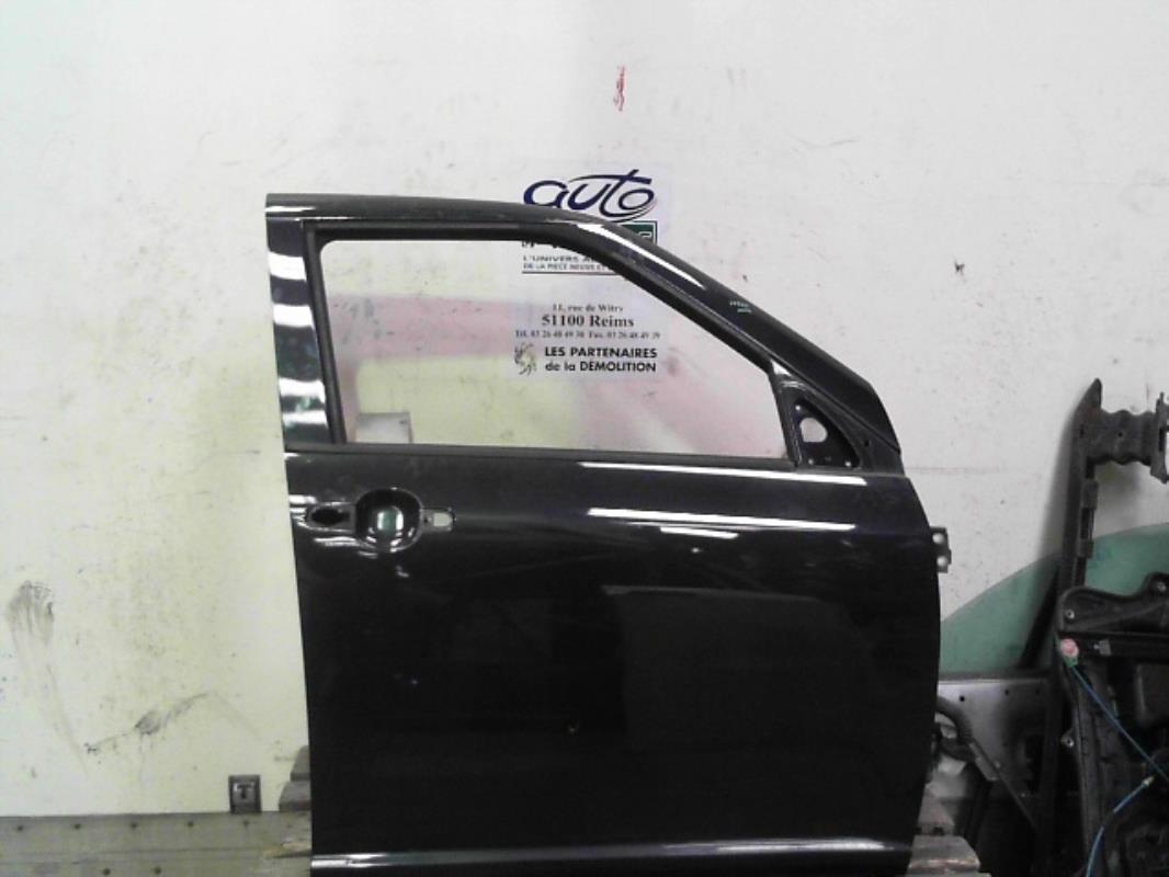Porte avant droit SUZUKI SWIFT 3 Essence - 1