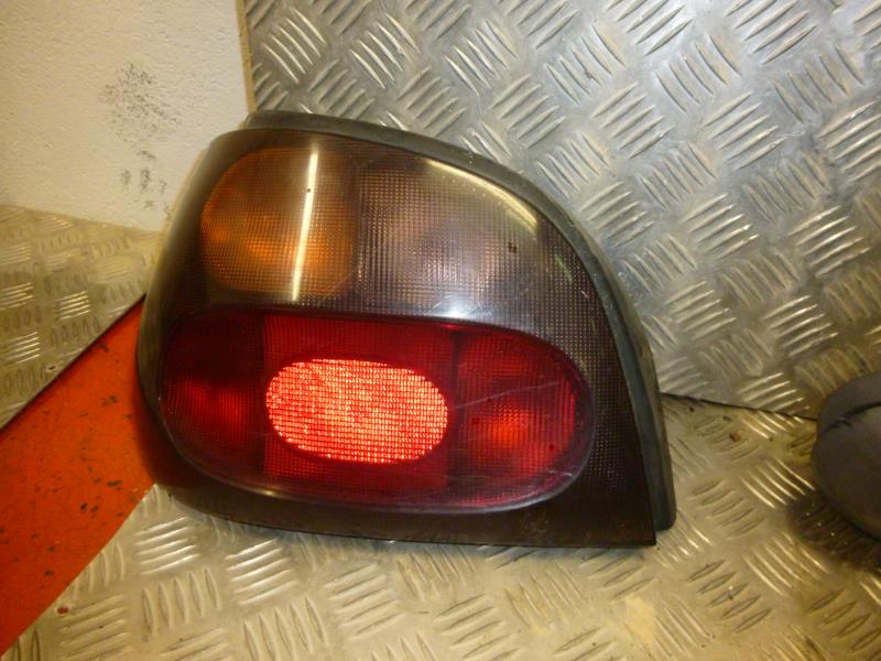 Fanale posteriore principale sinistro (luci) RENAULT MEGANE 1 PHASE 1 Gasolina - 1