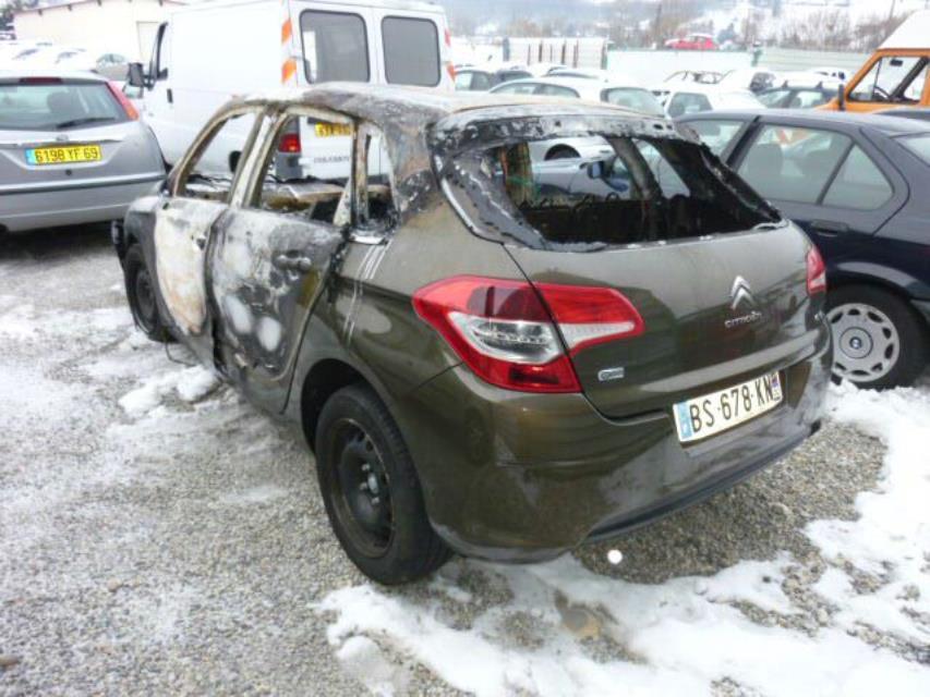 Fusee avant gauche CITROEN C4 2 PHASE 1 Diesel - 1