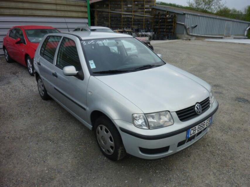 Calandre VOLKSWAGEN POLO 3 PHASE 2 Diesel - 1