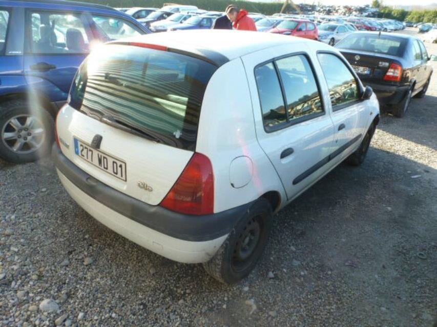 Pompe à carburant RENAULT CLIO 2 PHASE 1 Essence - 1