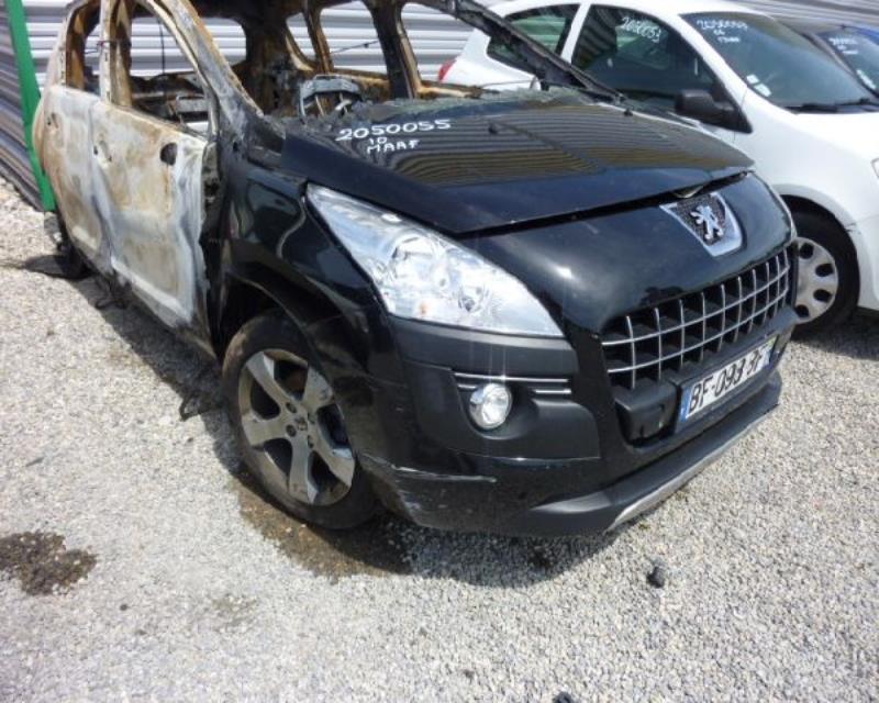 Braccio sospensione superiore anteriore sinistro PEUGEOT 3008 1 PHASE 1 Diésel - 1